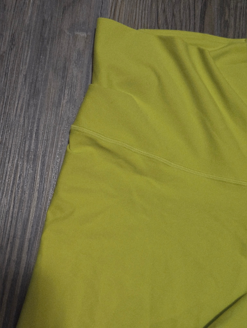 Old Navy Active Bright Lime Workout Leggings - Picture 12 of 16